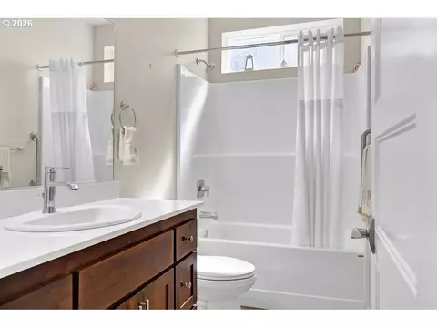 4277 Horace St, Springfield, OR 97478 photo 8