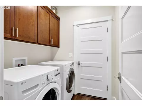 4277 Horace St, Springfield, OR 97478 photo 36