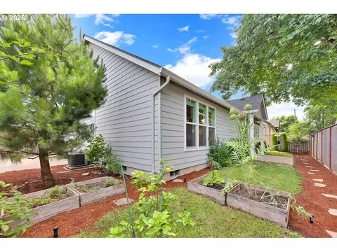 4277 Horace St, Springfield, OR 97478 photo 39