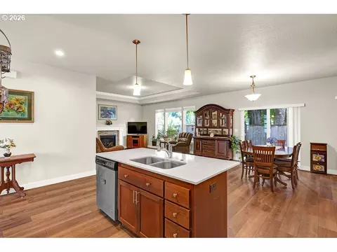4277 Horace St, Springfield, OR 97478 photo 23