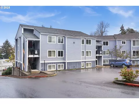 47 Eagle Crest Dr #15, Lake Oswego, OR 97035
