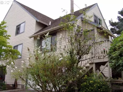 371 NE Village Squire Ave #10, Gresham, OR 97030 photo 1