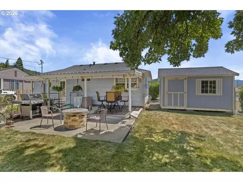 Other - 946 E 4th Ave, Riddle, OR 97469 photo 3 of 8