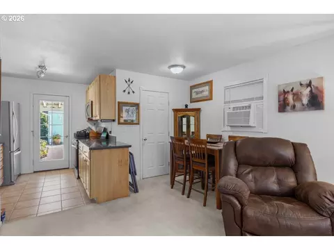 Other - 946 E 4th Ave, Riddle, OR 97469 photo 6 of 8