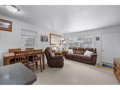 Other - 946 E 4th Ave, Riddle, OR 97469 photo 4 of 8