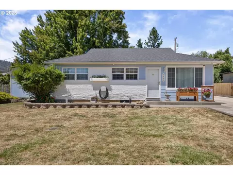 Other - 946 E 4th Ave, Riddle, OR 97469 photo 2 of 8