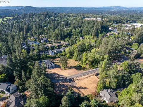 13560 Goodall Rd #3, Lake Oswego, OR 97034
