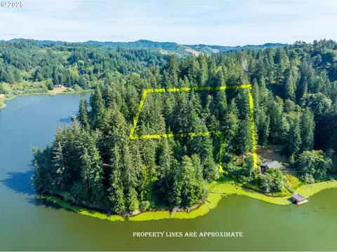 2582 S Tenmile, Lakeside, OR 97449
