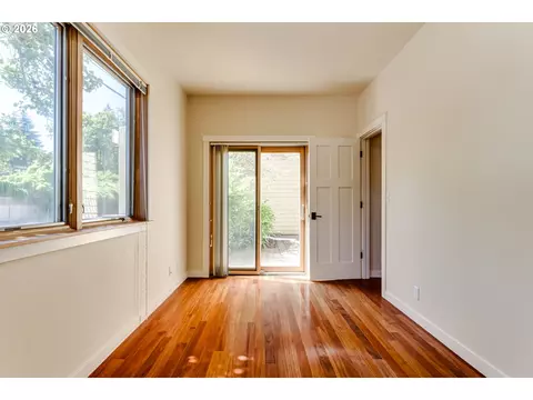 Bedroom - 1485 Perdue Loop, Eugene, OR 97401 photo 1 of 7