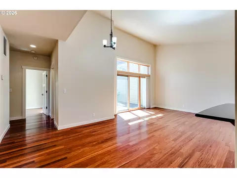 Living - 1485 Perdue Loop, Eugene, OR 97401 photo 4 of 5