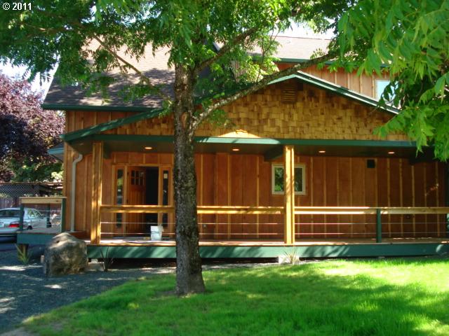 70 SW Brantley Dr, Winston, OR 97496 photo 1