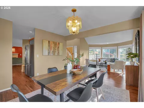 Dining - 3800 SW Rodlun Rd, Gresham, OR 97080 photo 2 of 4