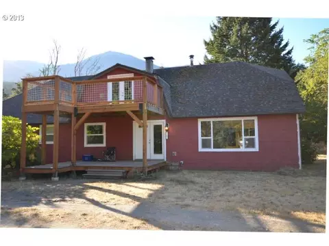 80 SW Cascade Ave, Cascade Locks, OR 97014 photo 1