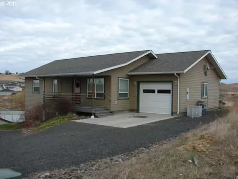 1492 SW Athens Way, Pendleton, OR 97801 photo 1