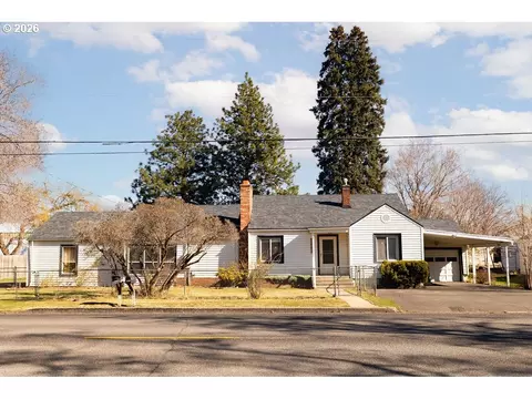 2703 N Spruce St, La Grande, OR 97850