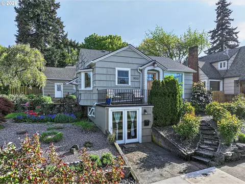 905 Columbia St, Hood River, OR 97031