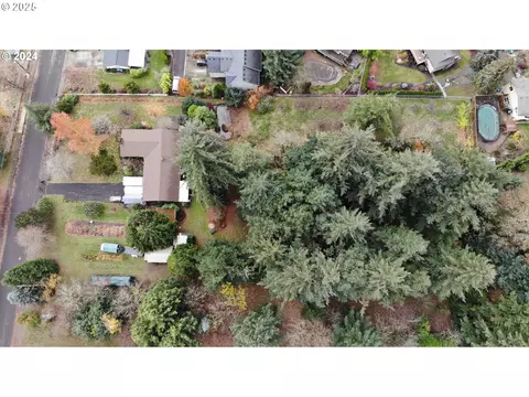 9479 SE Hillcrest Rd, Happy Valley, OR 97086