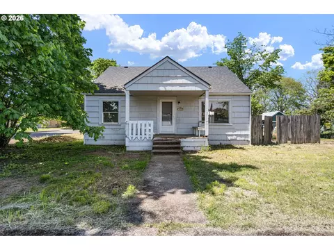 401 Deal St, Junction City, OR 97448