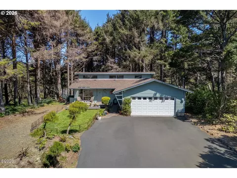 162 SW 82nd St, South Beach, OR 97366