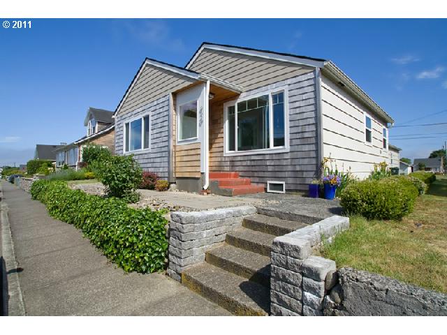 920 4th Ave, Seaside, OR 97138 photo 1