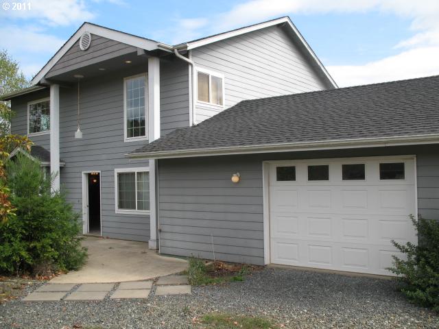 550 Main St, Riddle, OR 97469 photo 1