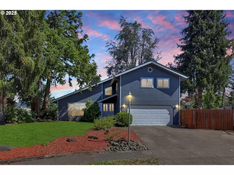 777 65th St, Springfield, OR 97478