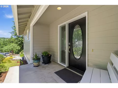 Exterior - 151 Rockridge Loop, Eugene, OR 97405 photo 3 of 6