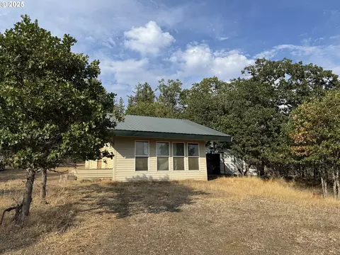 17 W Scenic Loop, Goldendale, WA 98620
