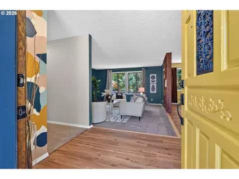 Entry Way - 1074 SE Paloma Pl, Gresham, OR 97080 photo 1 of 3