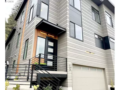 133 Shelton Mcmurphey Blvd, Eugene, OR 97401