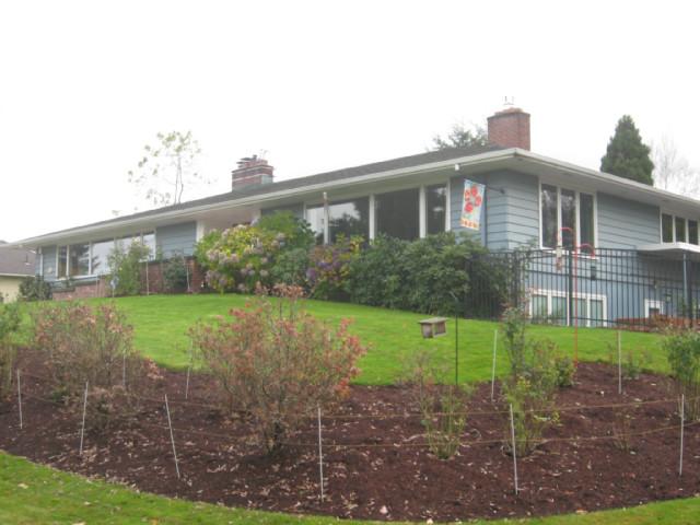 2986 Eldridge Ave, Eugene, OR 97405 photo 1