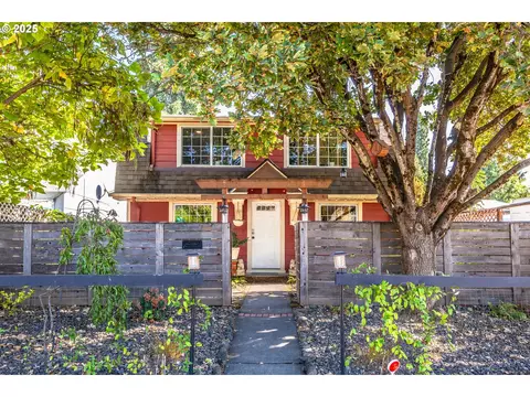 1524 SE 84th Ave, Portland, OR 97216
