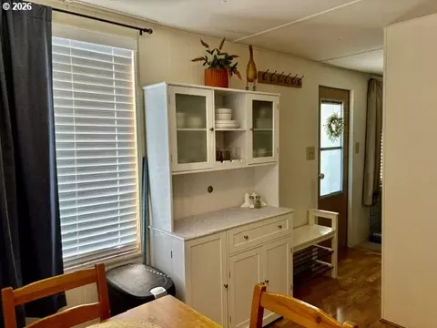 Dining - 1050 W Central Ave, Sutherlin, OR 97479 photo 2 of 2