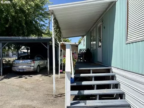 Exterior - 1050 W Central Ave, Sutherlin, OR 97479 photo 9 of 9