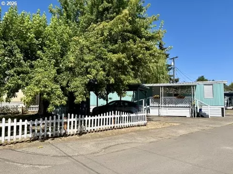 Other - 1050 W Central Ave, Sutherlin, OR 97479 photo 2 of 10