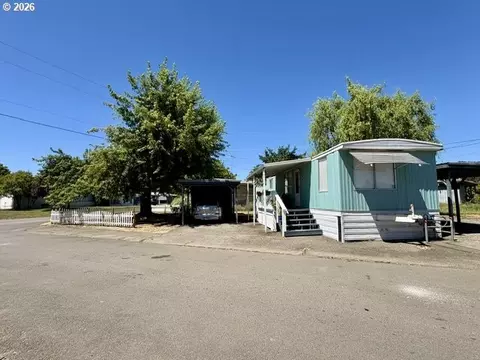 Other - 1050 W Central Ave, Sutherlin, OR 97479 photo 5 of 10