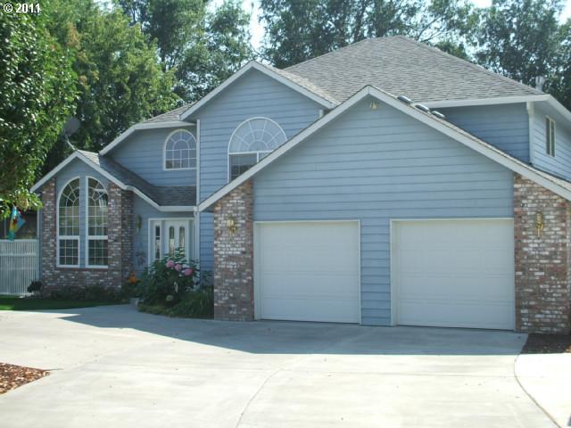 740 SE Opal Ct, Hermiston, OR 97838 photo 1