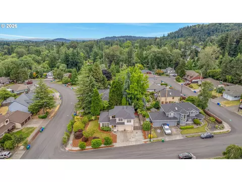 View/Area - 520 SE 15th St, Gresham, OR 97080 photo 2 of 5