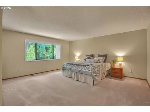 Bedroom - 520 SE 15th St, Gresham, OR 97080 photo 1 of 3
