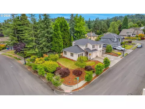 View/Area - 520 SE 15th St, Gresham, OR 97080 photo 4 of 5