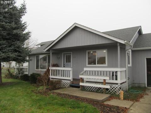357 E 9th Ave, Junction City, OR 97448 photo 1