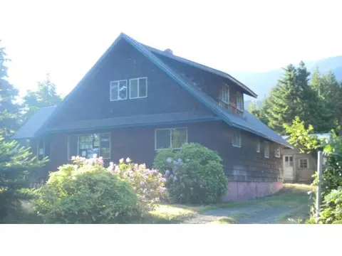 22 Bailey Gatzert St, Cascade Locks, OR 97014 photo 1