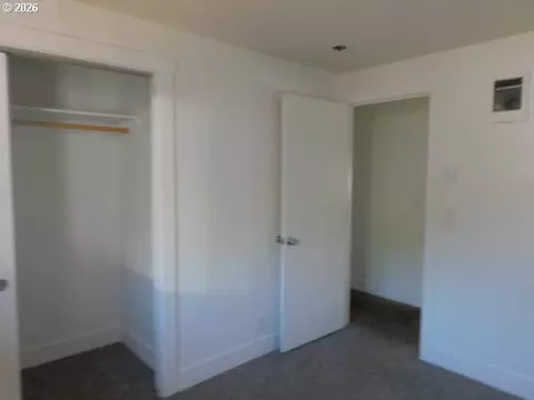 Bedroom - 511 Panda Loop, Eugene, OR 97401 photo 2 of 4