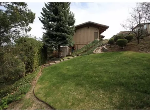 000 College St, Milton Freewater, OR 97862