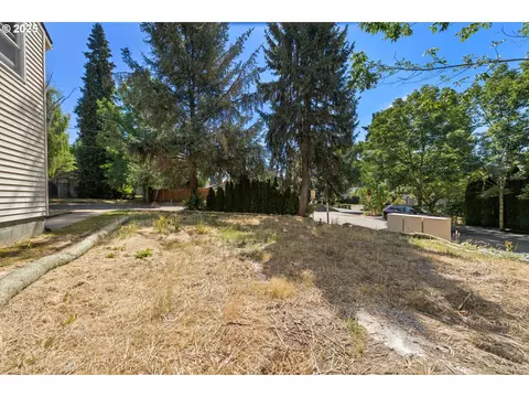 5634 SW Norris Ter, Beaverton, OR 97007