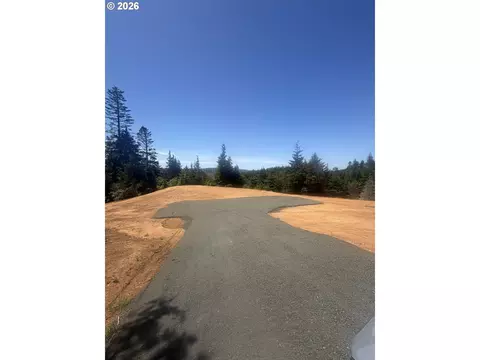 94252 Laurel Park Ln, Coos Bay, OR 97420