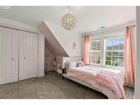 Bedroom - 1133 Skylark Ln, Eugene, OR 97401 photo 3 of 7