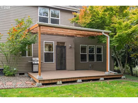 Exterior - 1133 Skylark Ln, Eugene, OR 97401 photo 2 of 4
