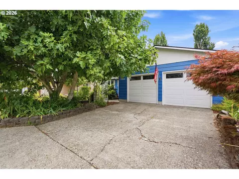 1352 Astor Way, Woodburn, OR 97071