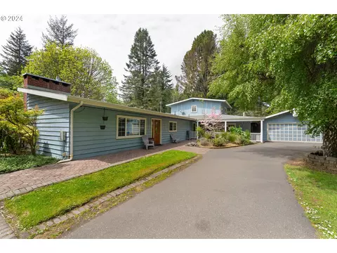 93706 Pickett Ln, Coos Bay, OR 97420